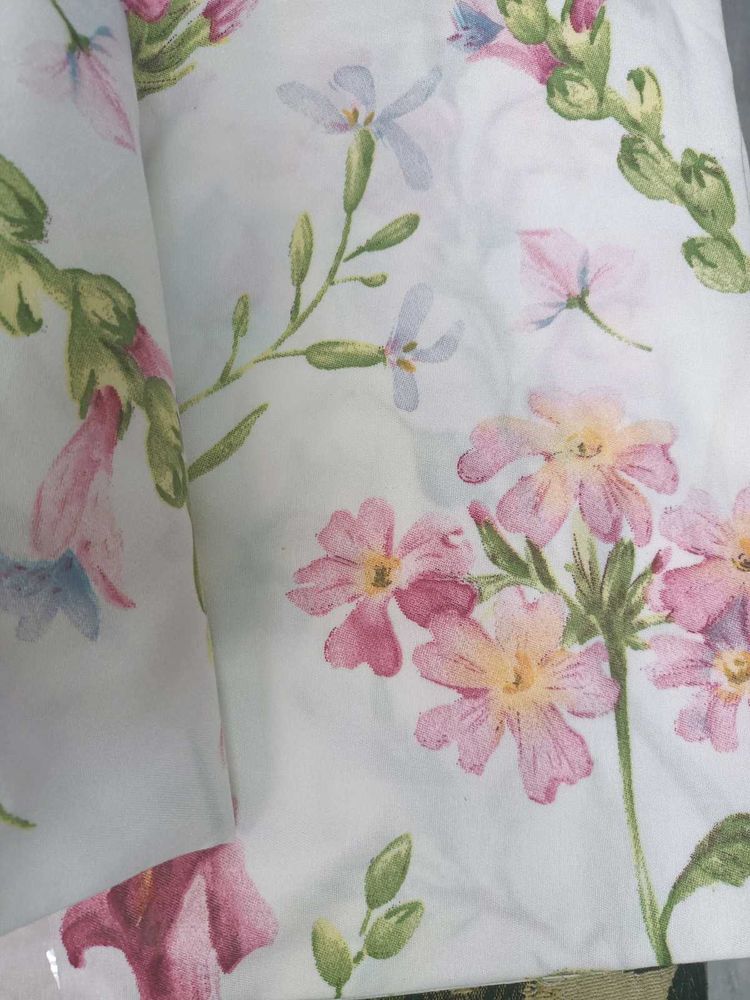 Floral Pattern double bedsheet 2 pillow covers