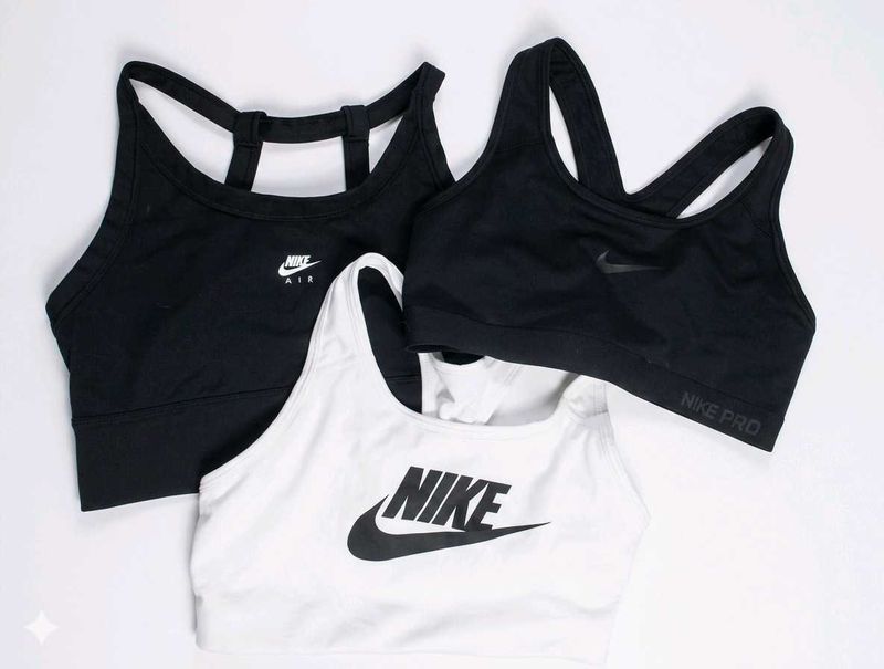 Nike Sports Bra Bundle - Black &amp; White
