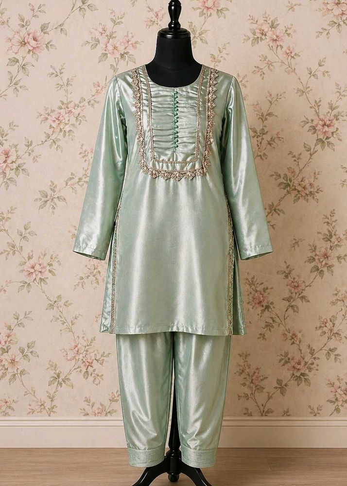 Elegant Mint Green Kurta Set