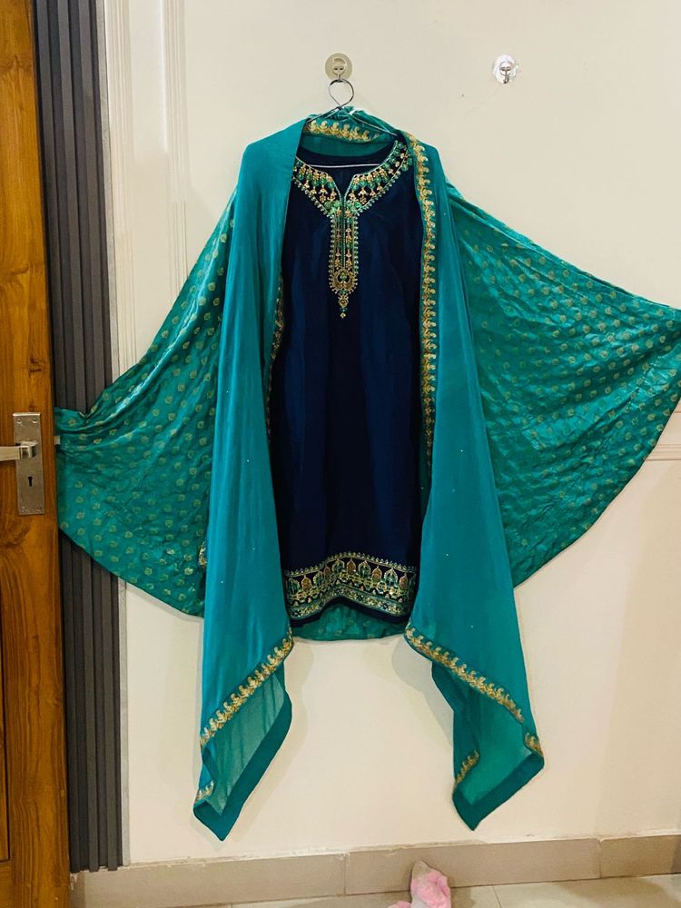 Elegant Navy Kurta Set with Teal Dupatta