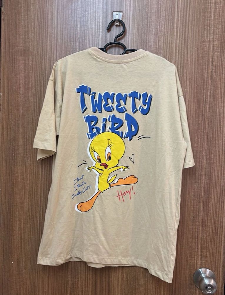 Cute Tweety Bird Back Print T-Shirt