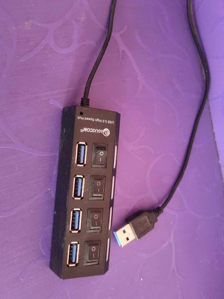 MAXICOM USB 3.0 HIGH SPEED HUB