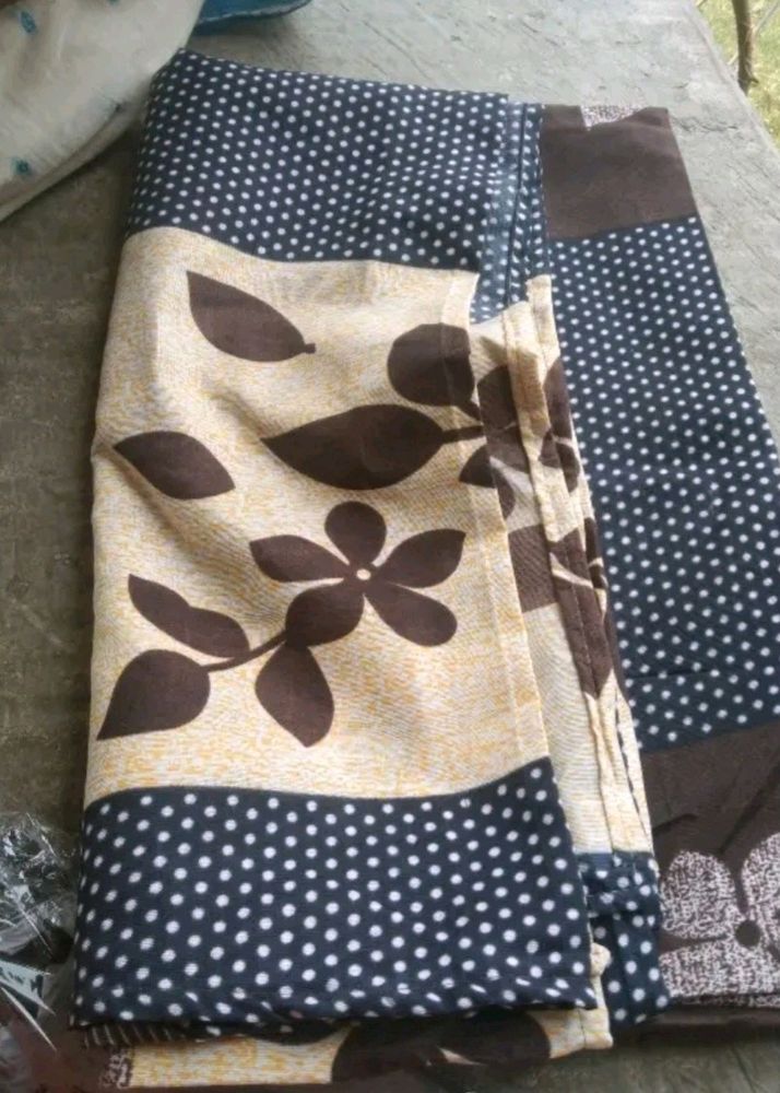 Double Bedsheet With 2 Pillow Covers