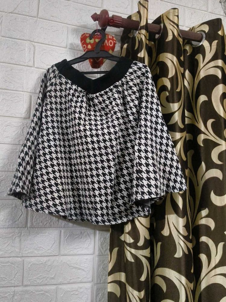 Houndstooth Print short skirt