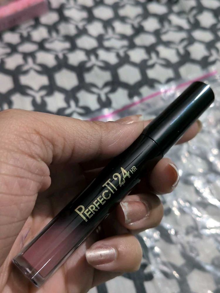 Long-lasting Lipstick