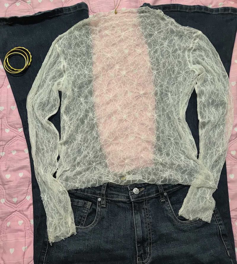🤍  Lace Top