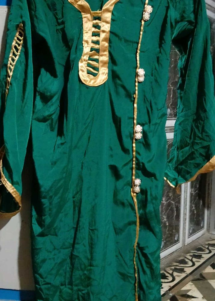 Green Kurta with Gold Embellishments size:xl