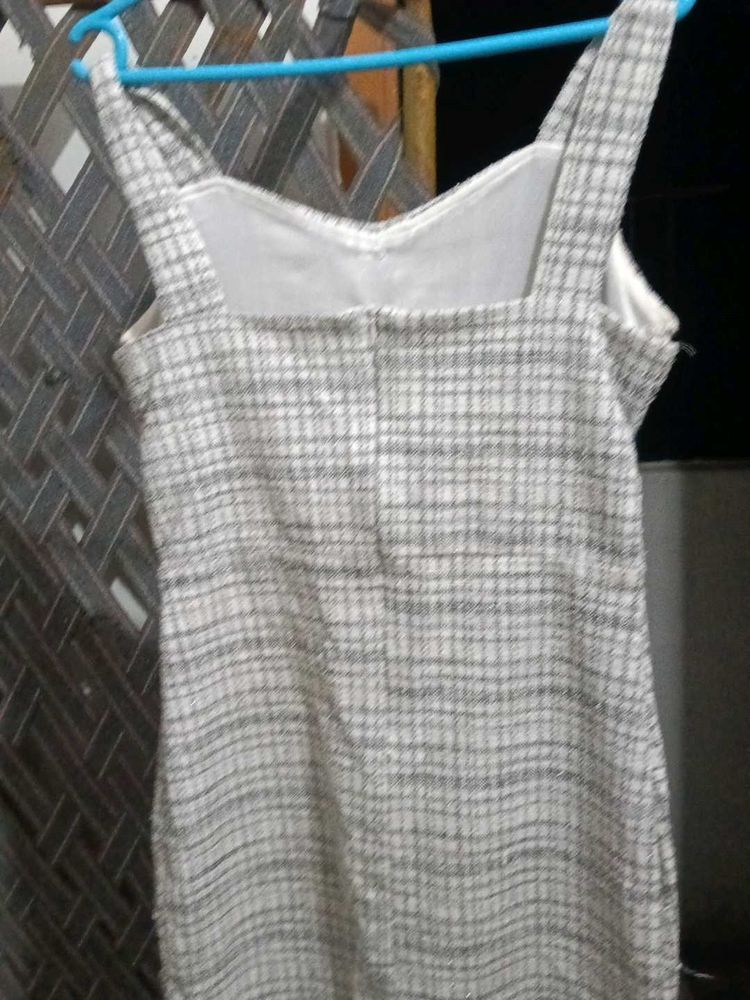 chic white &amp; black tweed 2 - piece co- ord set