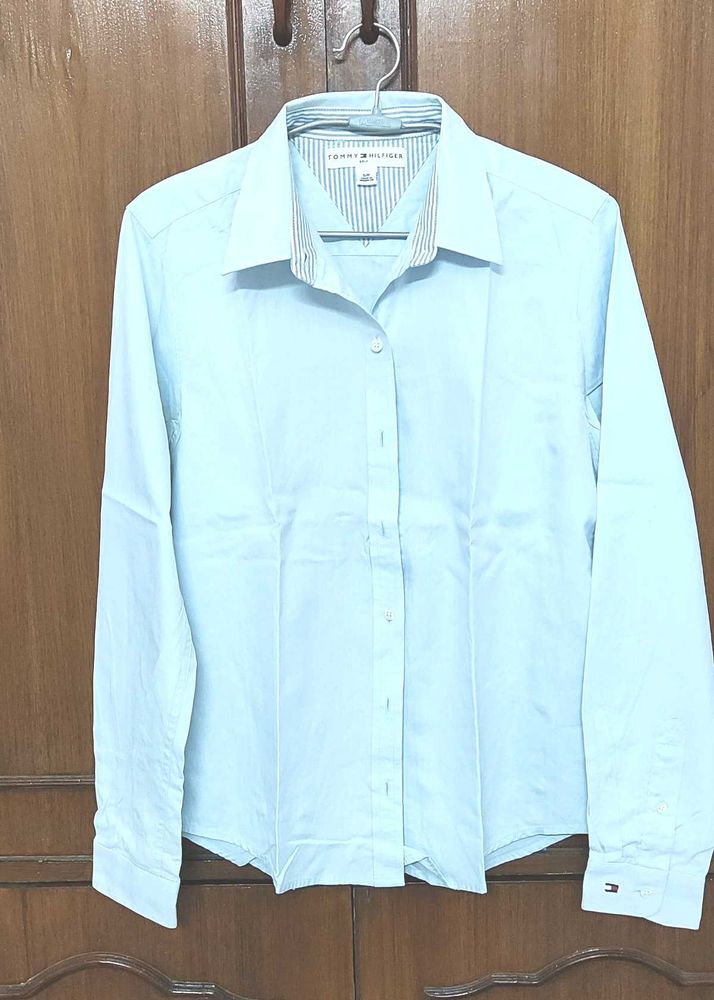 Tommy Hilfiger Women's Light Blue Button-Up Shirt