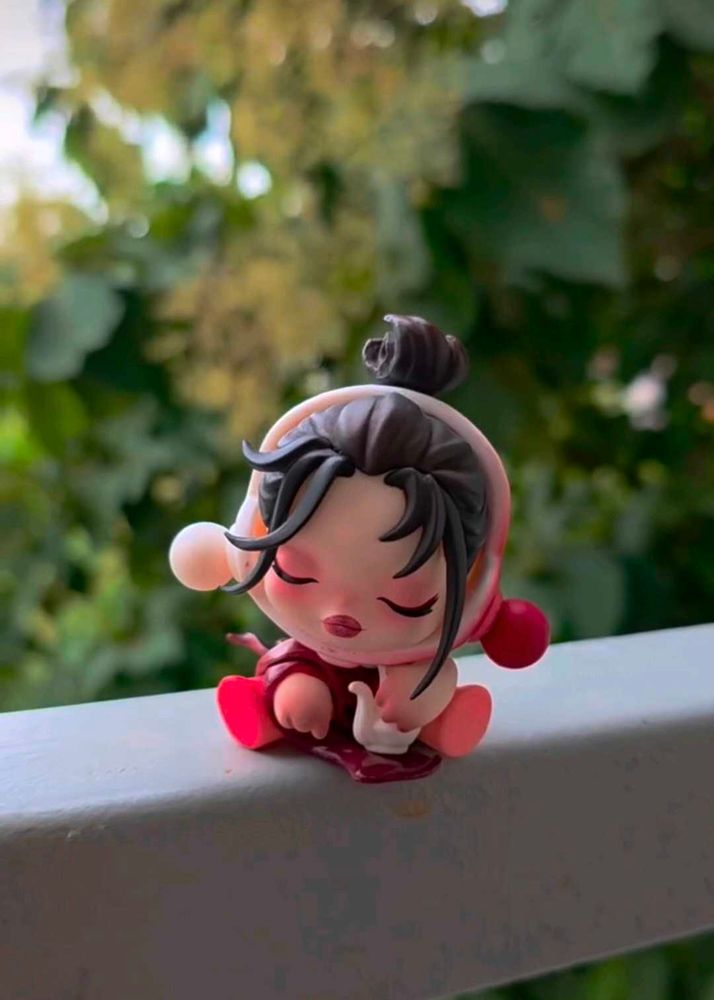 Skull panda red doll Figurine