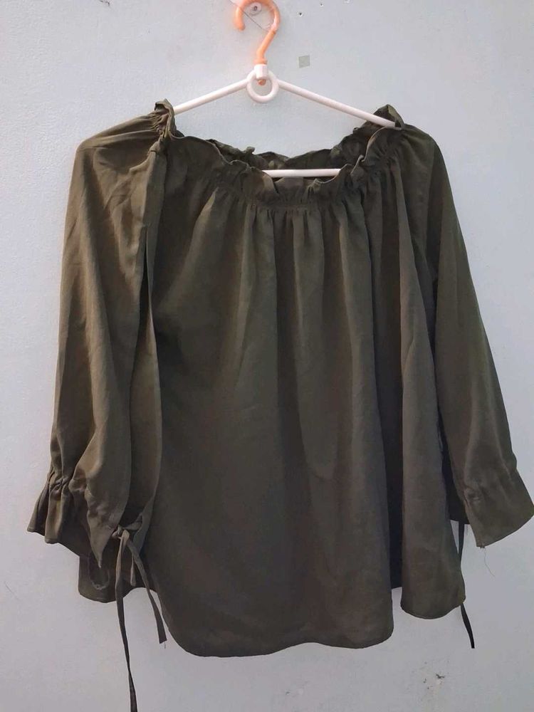Off-Shoulder Ruffle Top