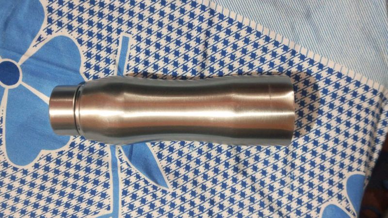 Sleek Stainless Steel Water Bottle