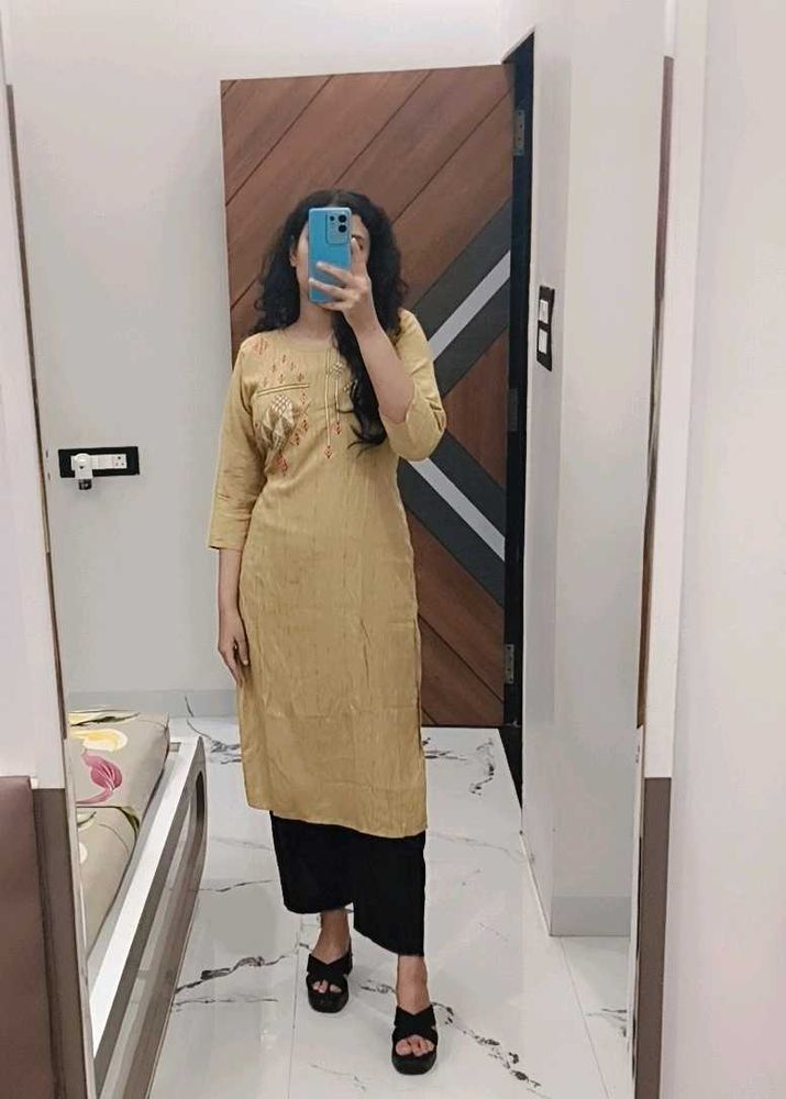 Elegant Mustard Yellow Embroidered Kurti 💛