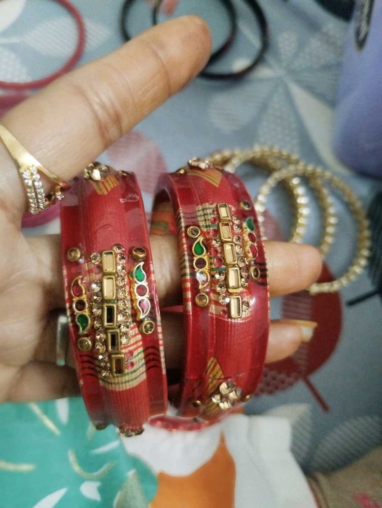 Lakk Red Bangles