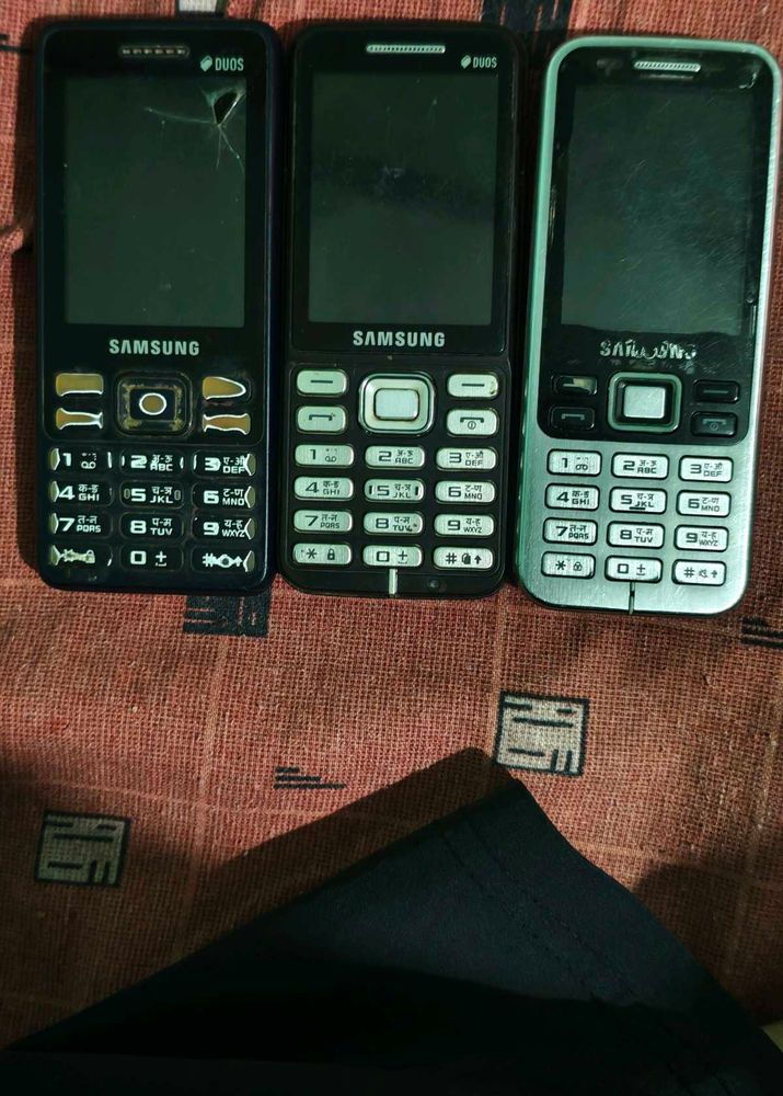 Lot of 3 Samsung Phones