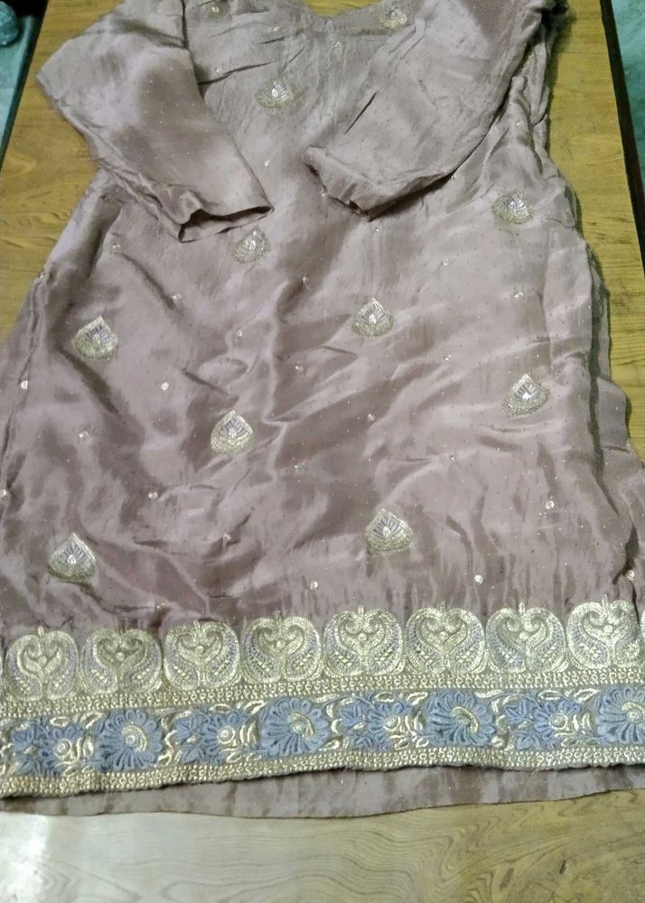 full suit in silk and a kurti i