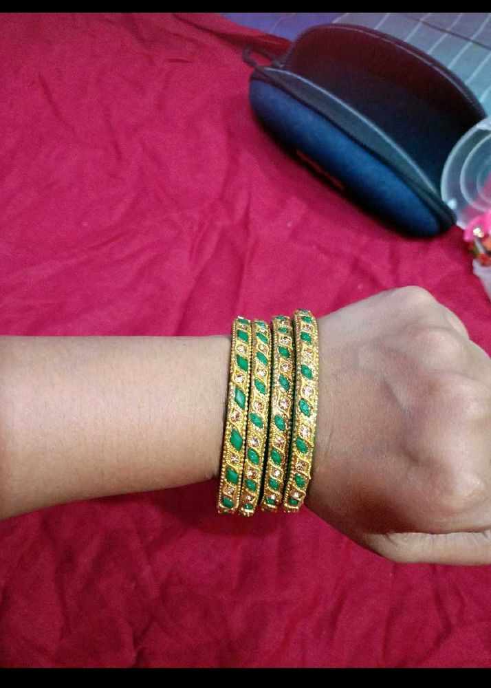 Elegant Green &amp; Gold Bangles