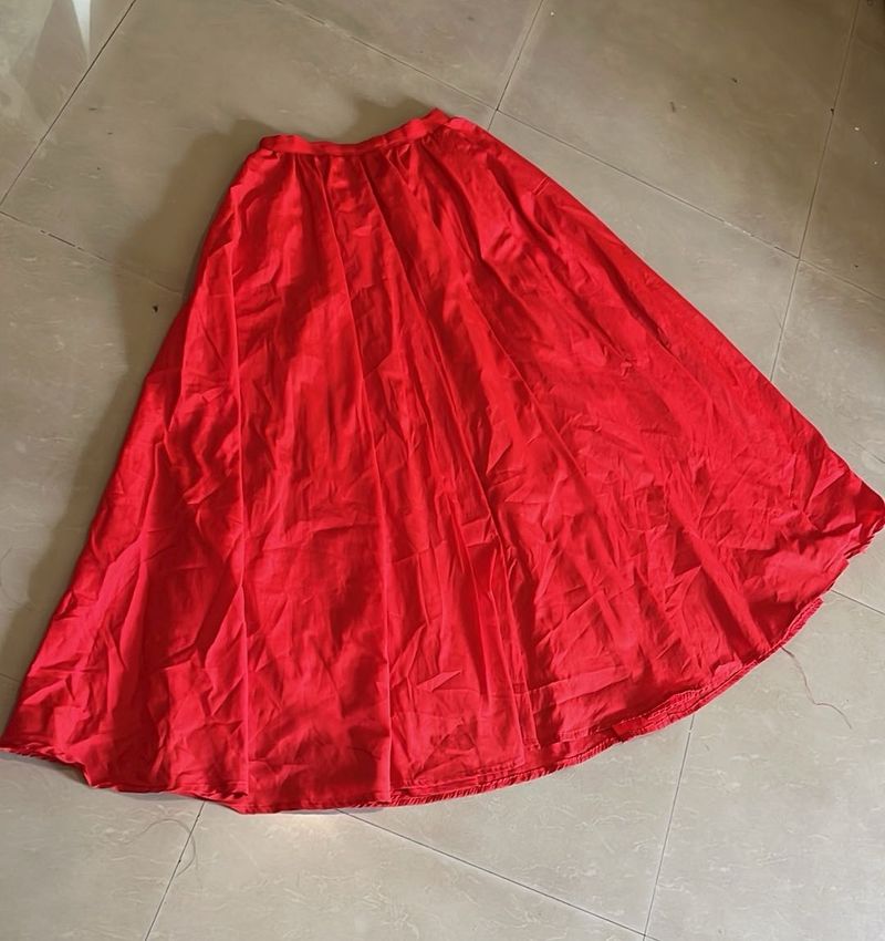 5 meter Satin Skirt