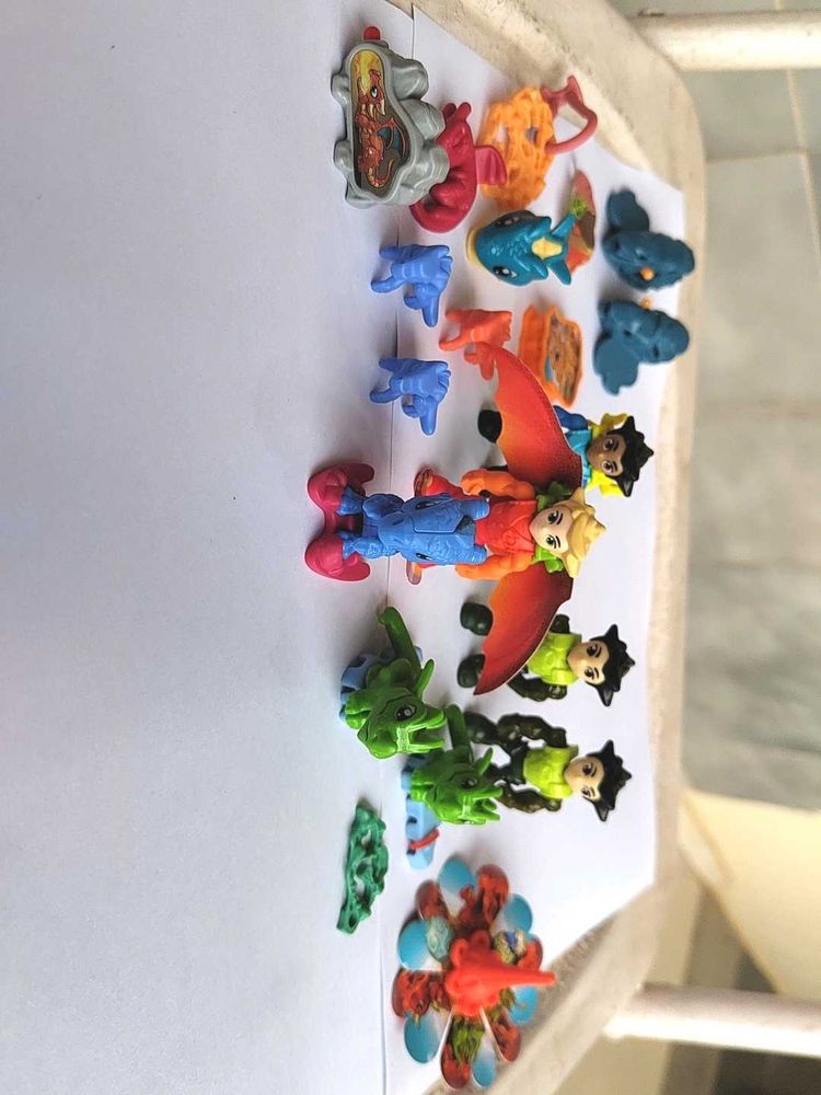 kinderJoy 🐲dragon🐉collaboration full action fig