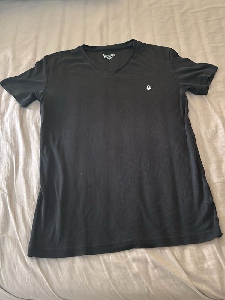 Unused Benetton Tees (M), Stretchable