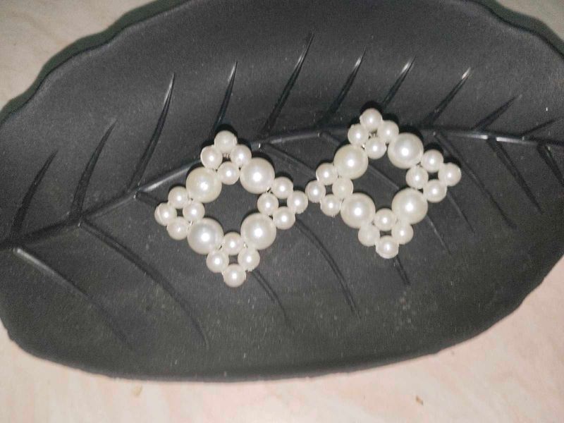Stylish Pearl Studded Earrings