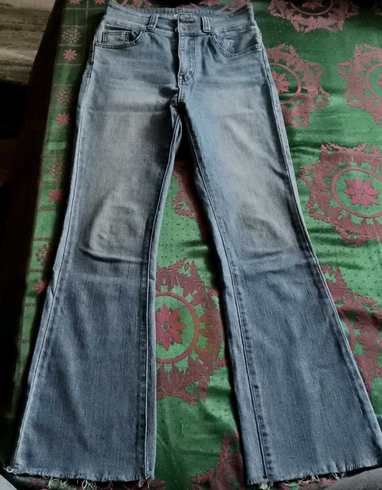 Women's Light Wash Flare Jeans
