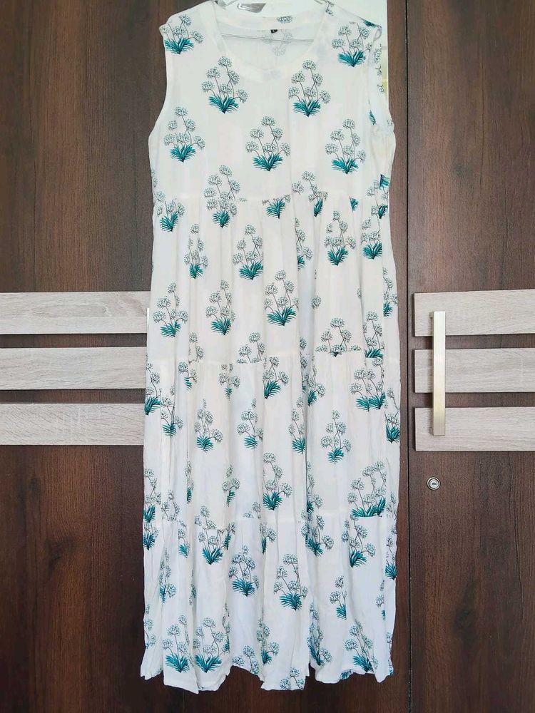 White Floral Tiered Kurta
