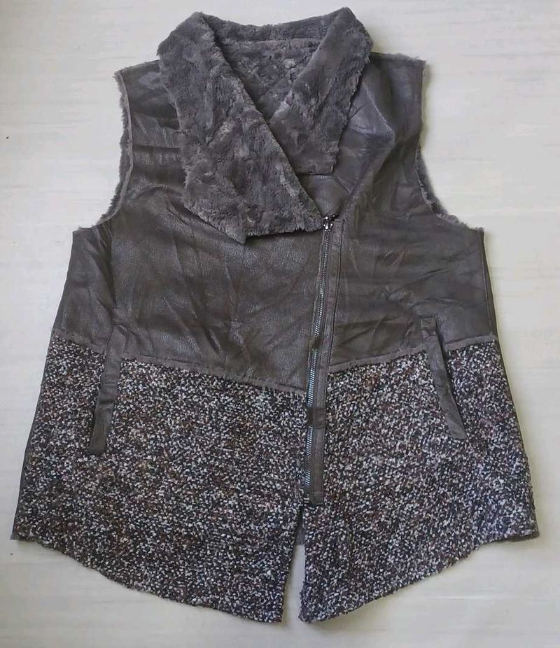 Unique Faux Fur Collar Vest
