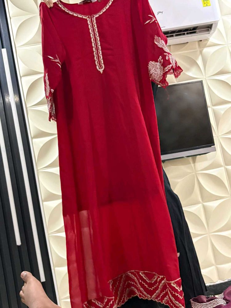 Elegant Red Embroidered Kurta Set