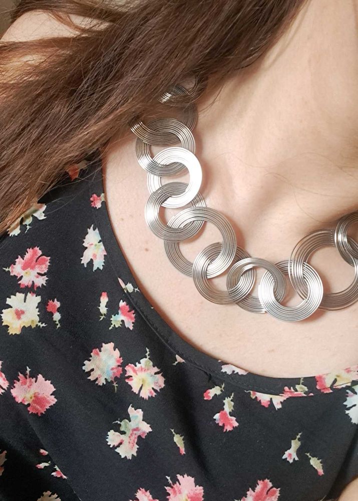 Chunky Silver Tone Circle Necklace