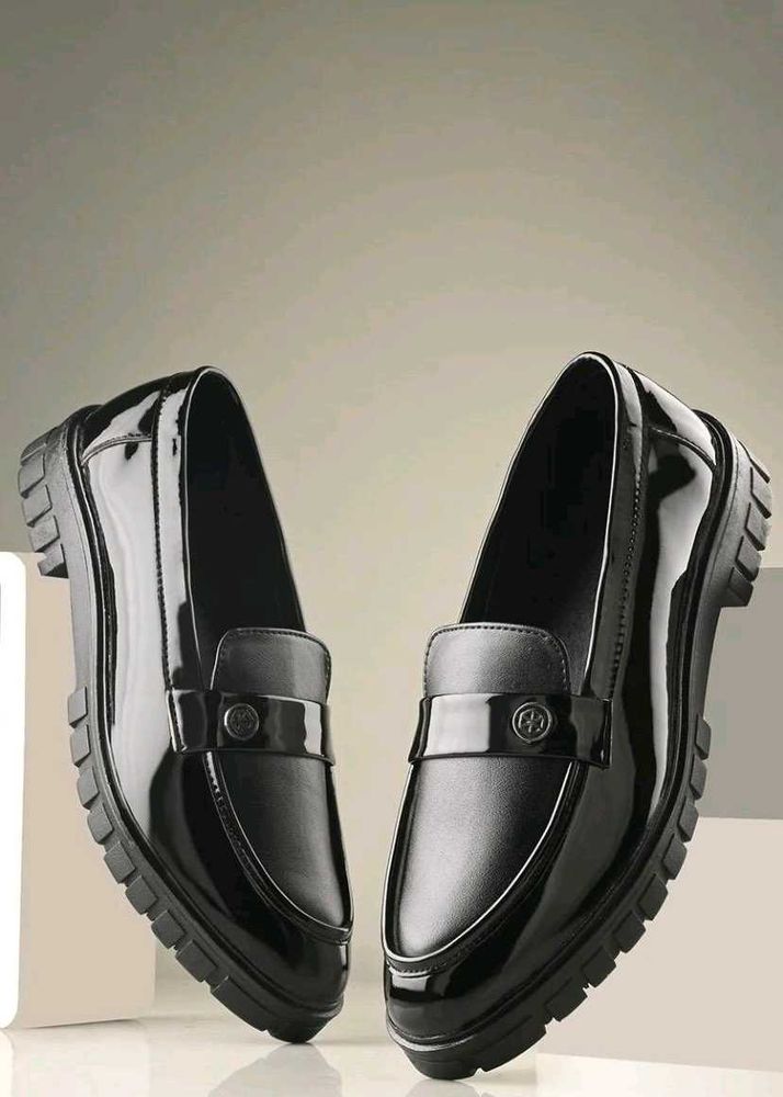 Chic Black Patent Loafers