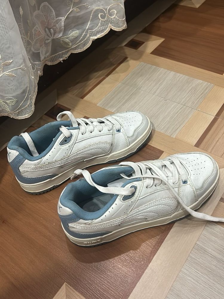 Puma White &amp; Blue Sneakers