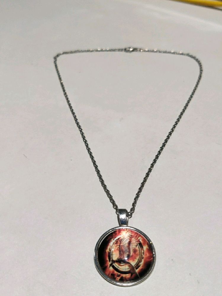 Silver Necklace Chain With Pendant