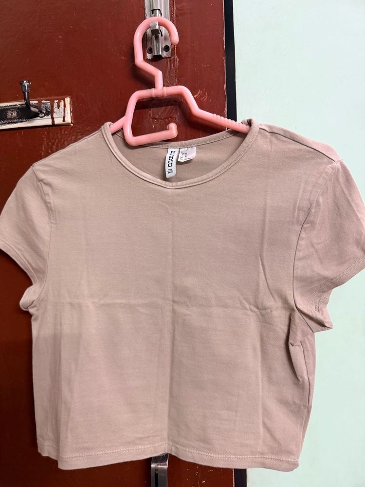 Basic Crew Neck Crop Top