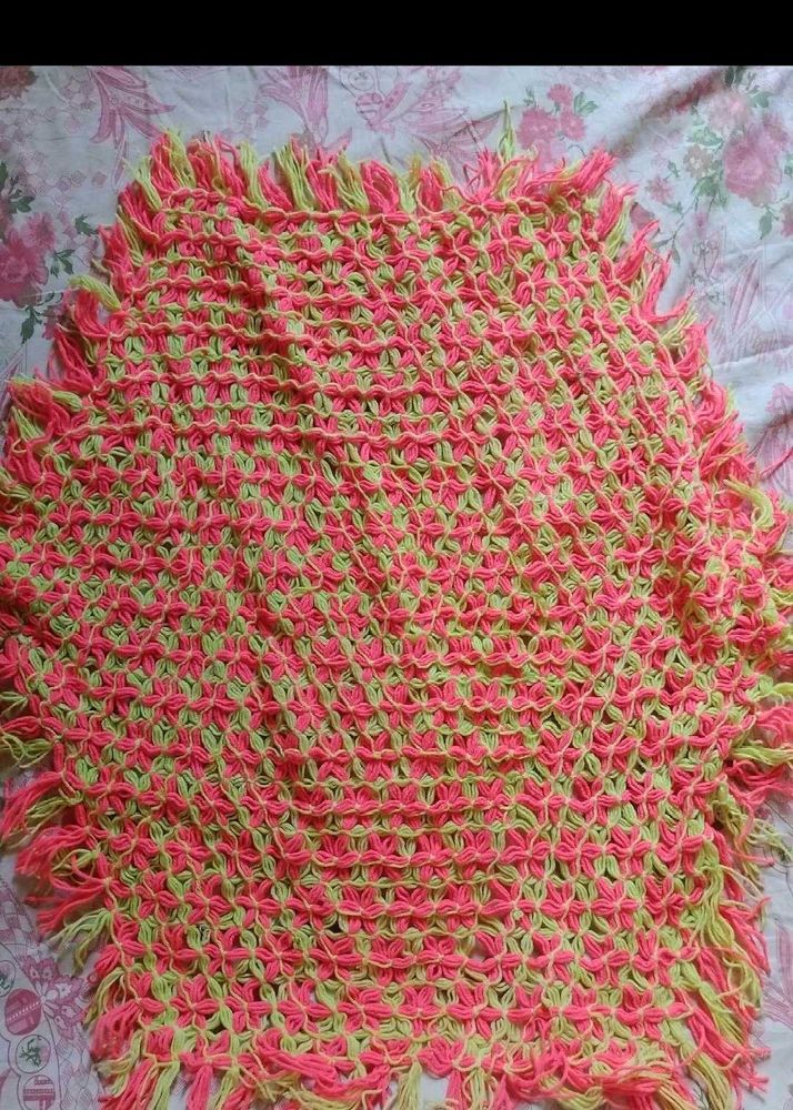 Retro Crochet Starburst Table Runner