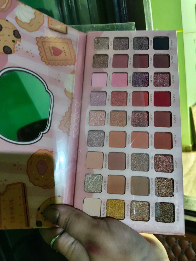 Sweet Cookie Eyeshadow Palette