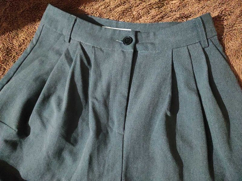 Grey Pleated Wide-Leg Pants