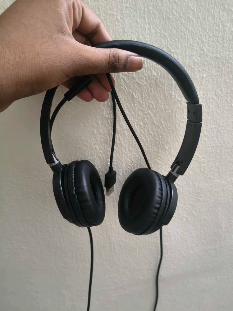 Boat headphones with mic over ear