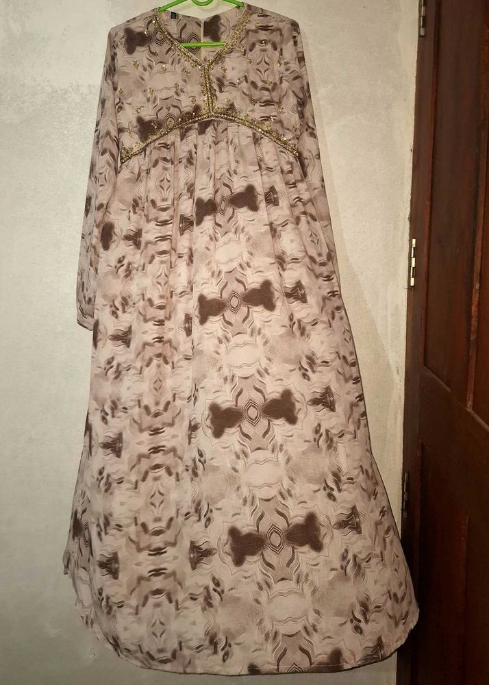 Elegant Aliya cut Ethnic Gown🌟