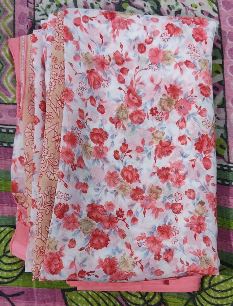 ✨Floral print Saree✨