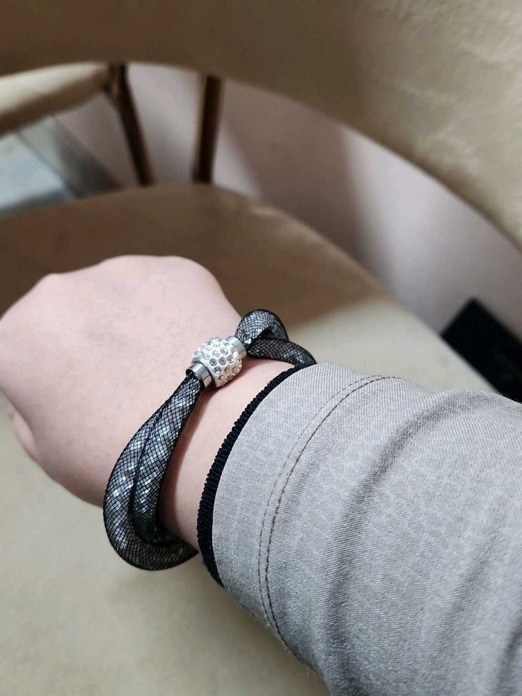Sparkling Black Mesh Bracelet