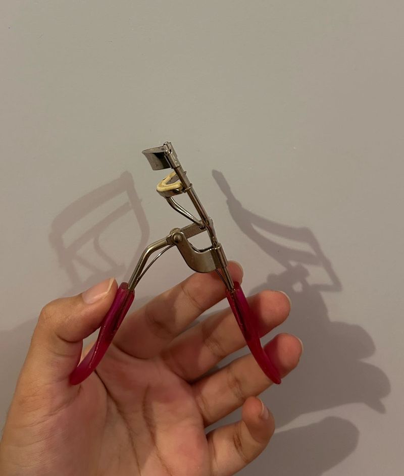 Eyelash Curler