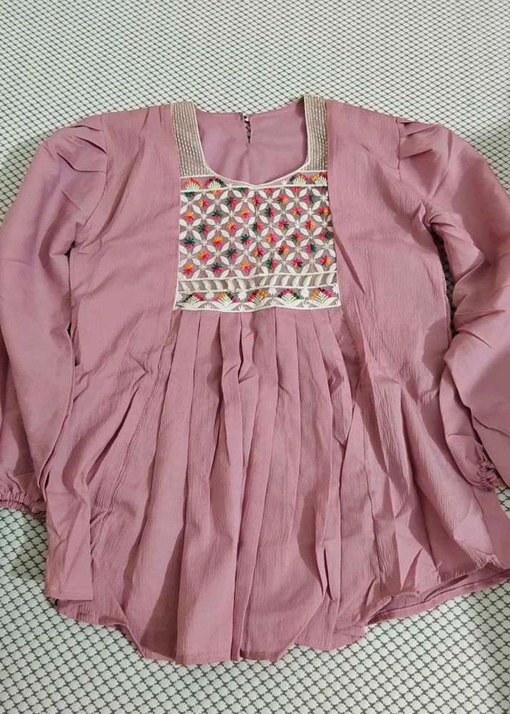 Embroidered Pink Kurta