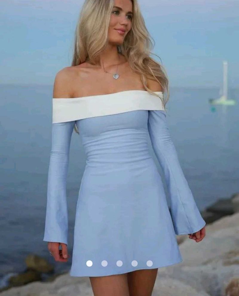 Off-Shoulder Mini Dress blue