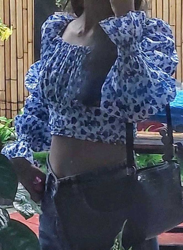 Chic Floral Puff Sleeve Crop Top