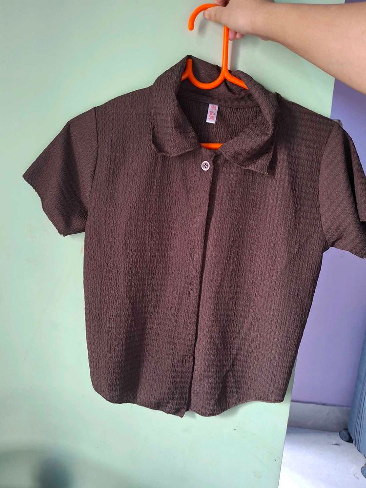 Brown Textured Short Sleeve Collared Shirt