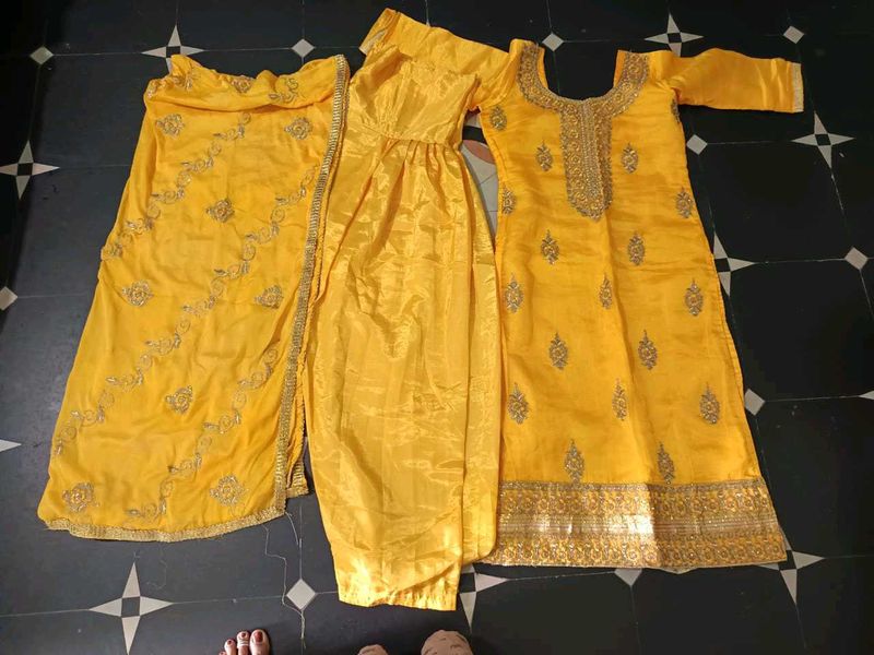Yellow Suit