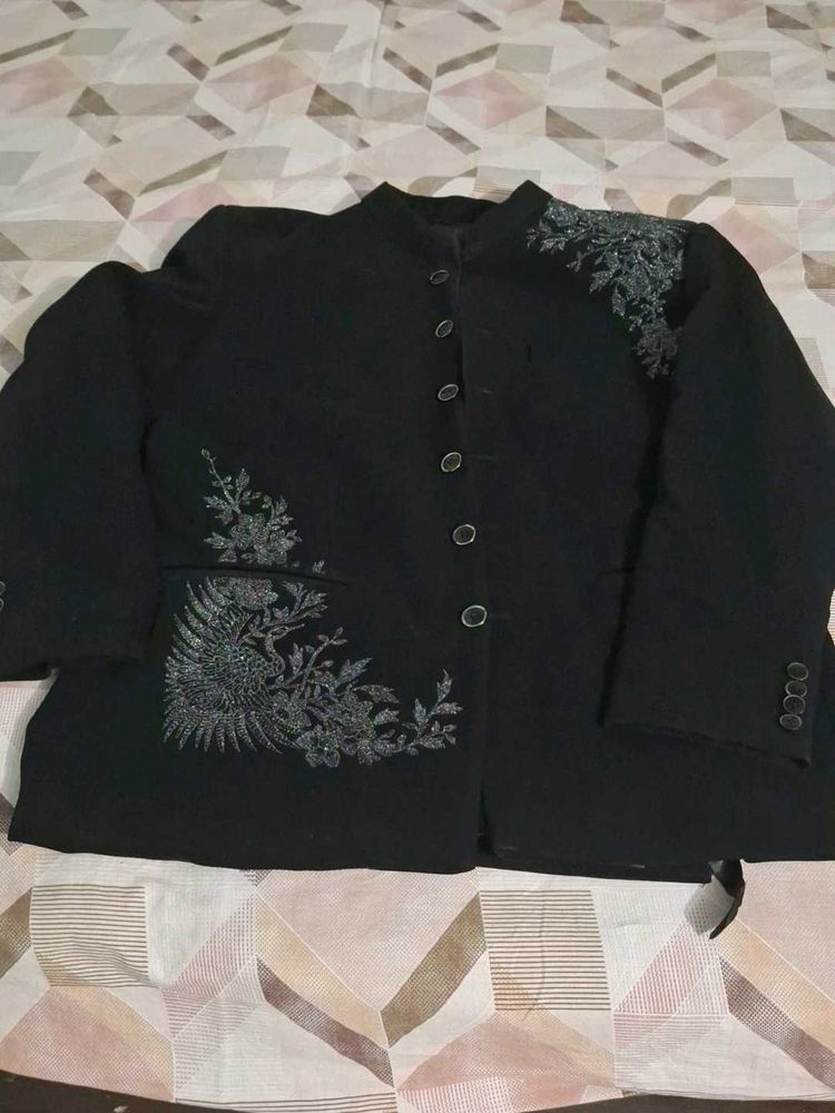 Men's Black Embroidered Nehru Jacket