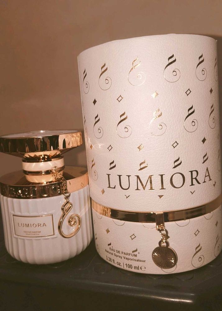 Lumiora Eau de Parfum