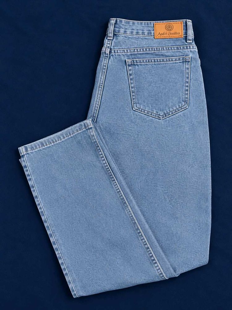 Classic Light Wash Straight Leg Jeans